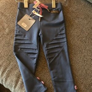 NWT Matilda Jane size 2 leggings